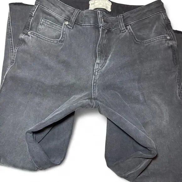 Free People Womens Black Wash Denim Flare Crop Raw Hem Mid Rise Jeans Sz 25R - Picture 5 of 5